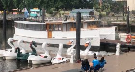 Independence Seaport Museum in Philadelphia Introduces Family Friendly UrbanEco Boat Tours on the Delaware River